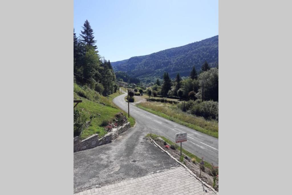 Gite De Campagne Rosureux ภายนอก รูปภาพ